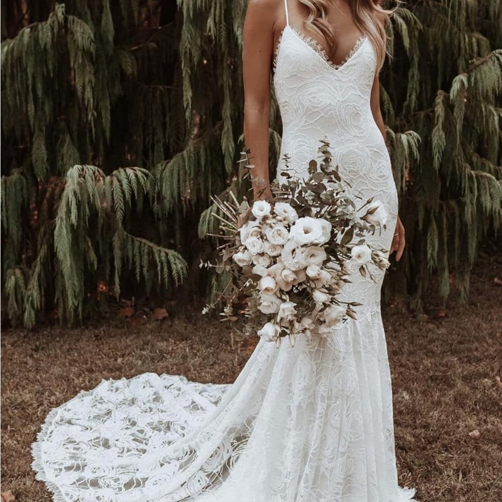 Clothfun Women's Lace Mermaid Beach Wedding Dress